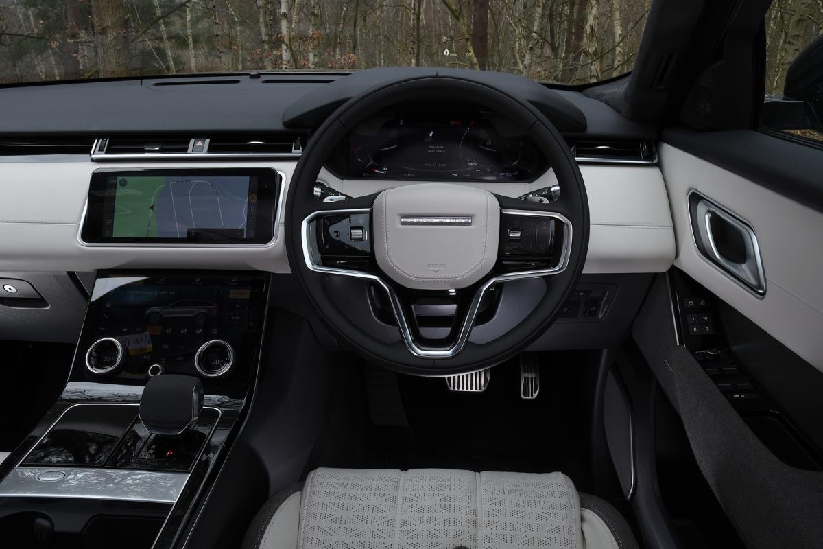 Used Range Rover Velar 2017-present interior dashboard
