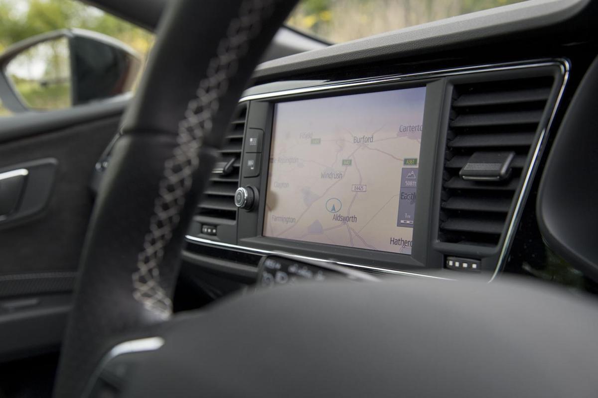 Used Seat Leon Estate 2013-2020 infotainment