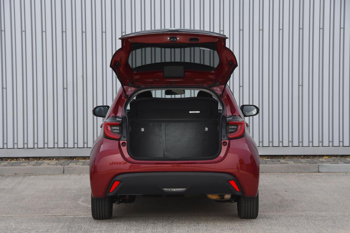 Used Toyota Yaris 2020-present boot opening