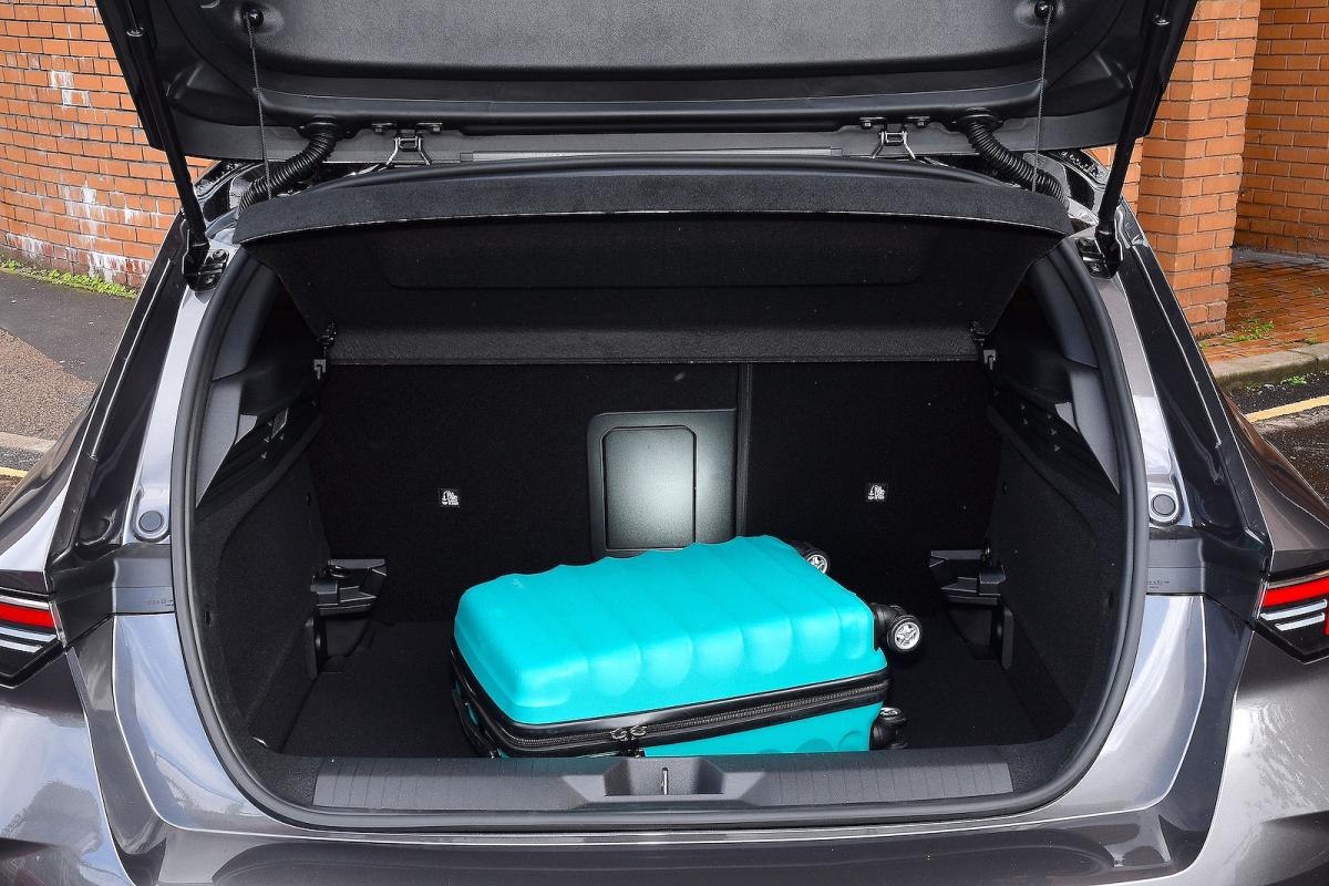 Used Vauxhall Astra 2022-present boot