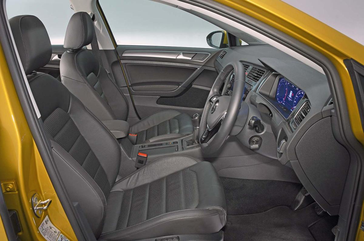 Used Volkswagen Golf 2013-2020 front seats