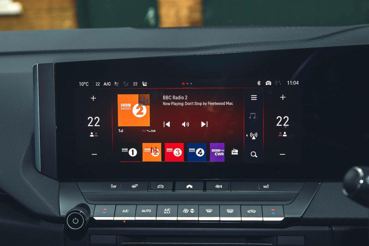 Vauxhall Astra Electric infotainment touchscreen