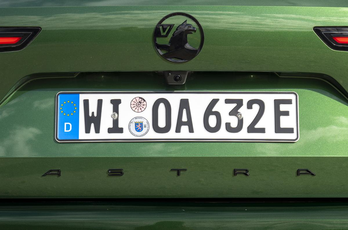 Vauxhall Astra Sports Tourer badge