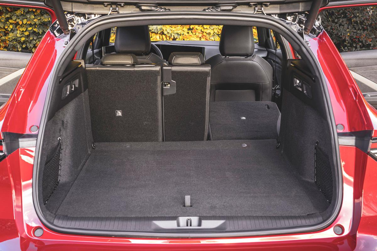 Vauxhall Astra Sports Tourer Electric boot open