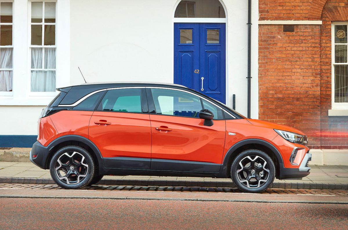 Vauxhall Crossland right static