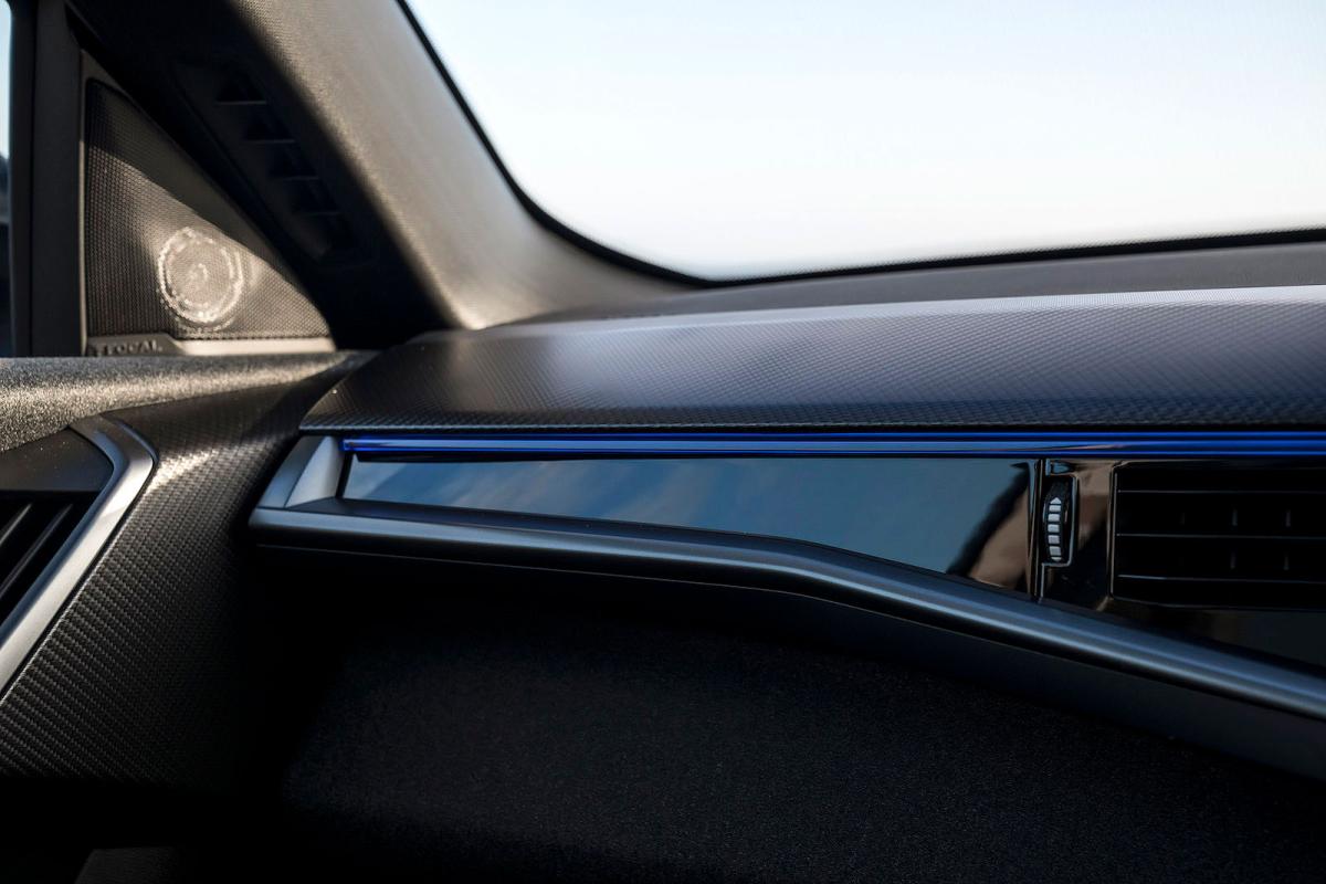 Vauxhall Grandland Electric dashboard detail