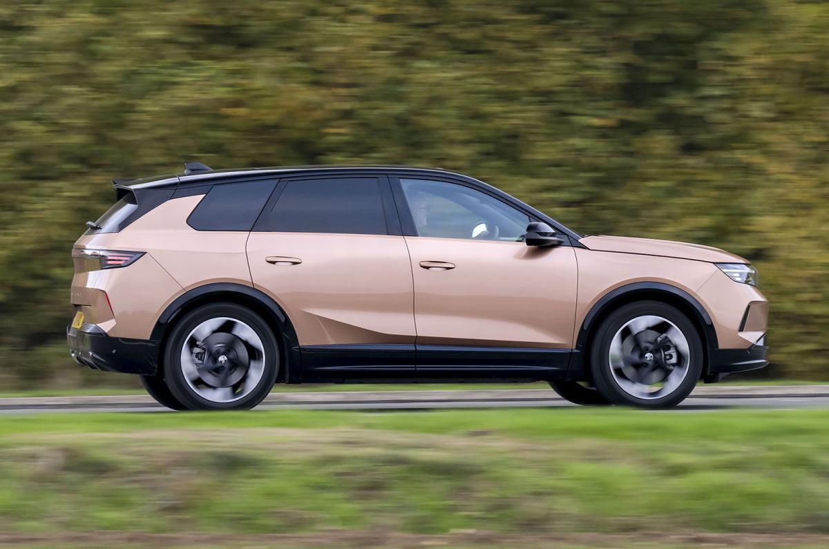 Vauxhall Grandland Electric driving side