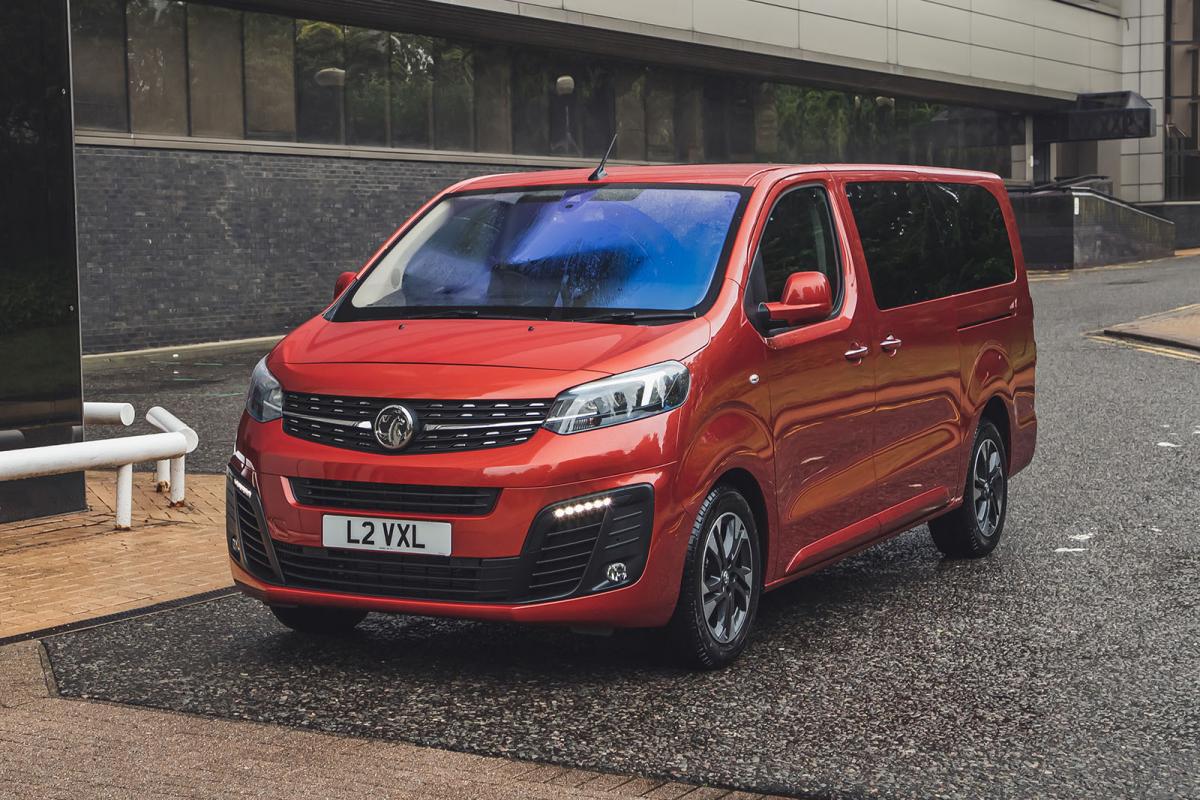 Vauxhall Vivaro-e Life 2020 static three-quarters