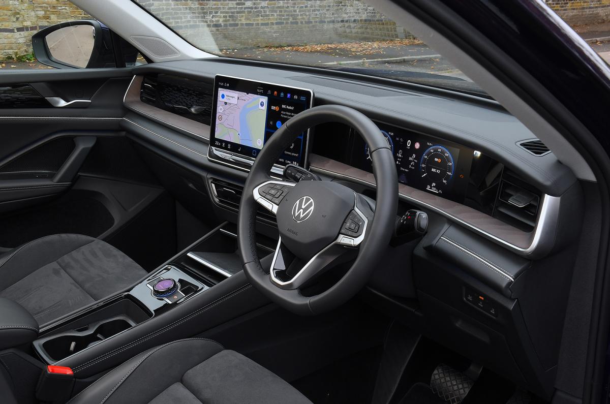 Volkswagen Tayron interior