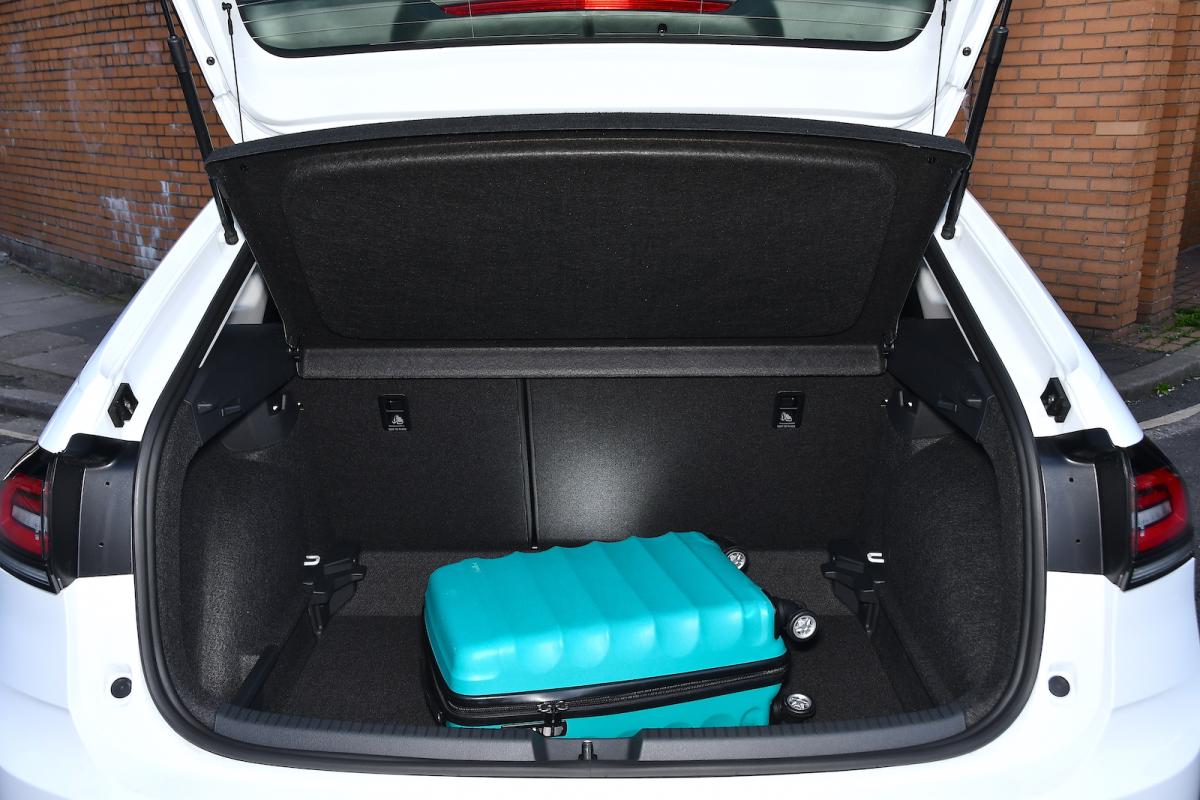 Used Volkswagen Taigo 2022-present boot open