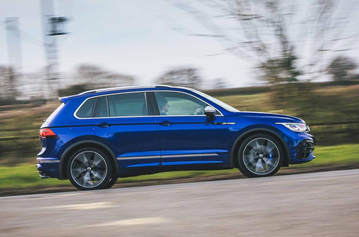 Volkswagen Tiguan R 2021 side