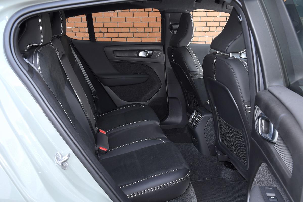 Volvo EC40 back seats