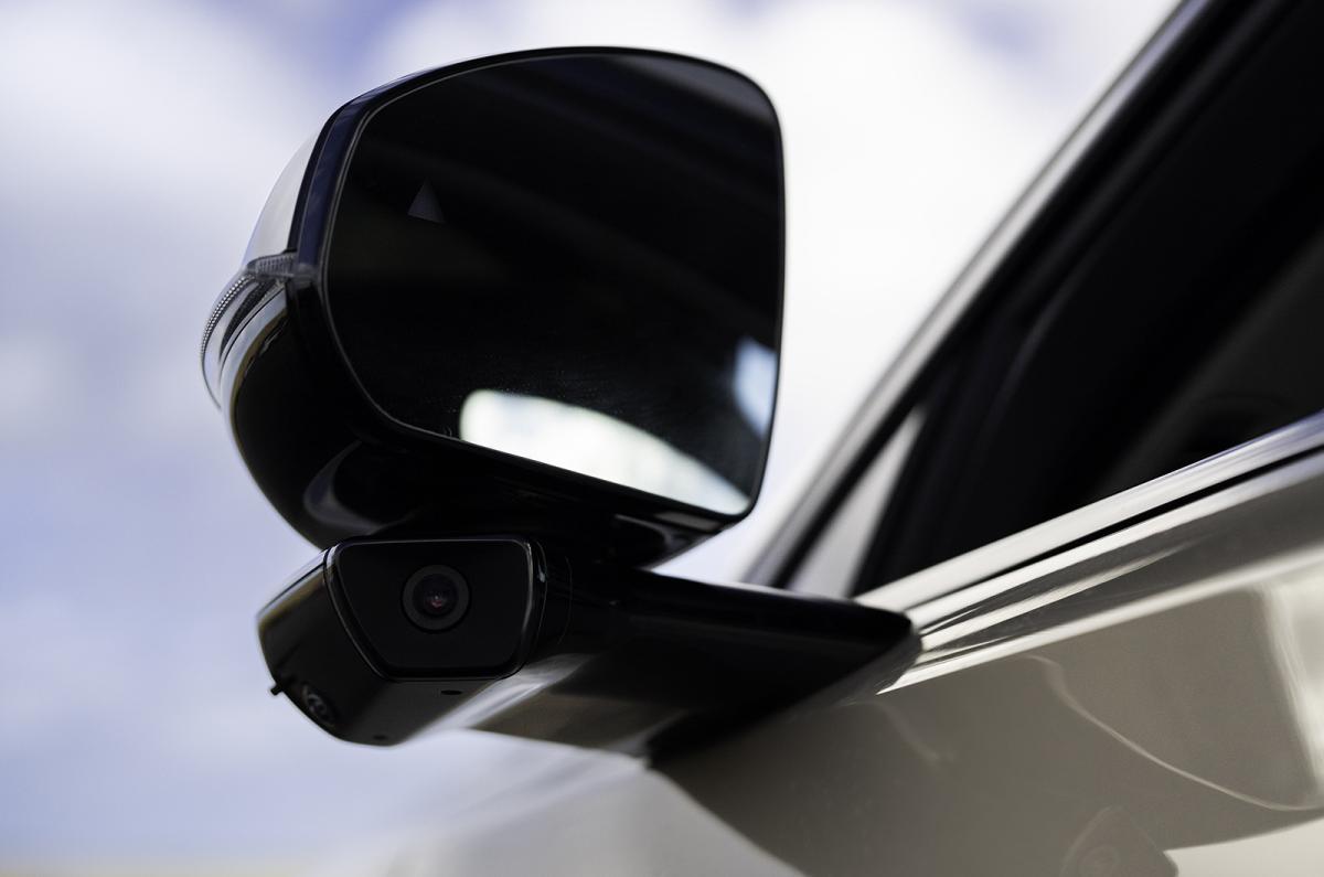 Volvo ES90 camera detail