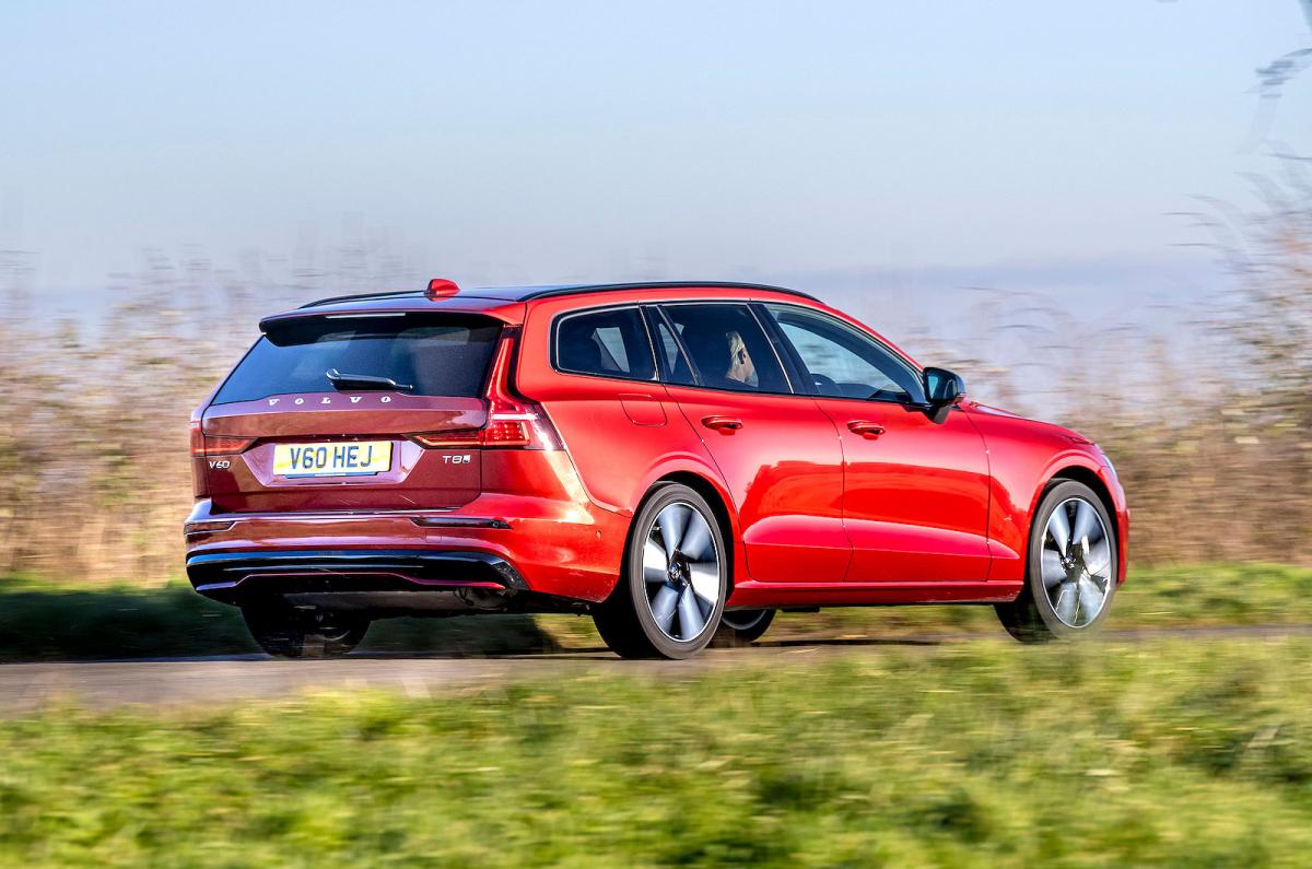 Volvo V60 rear right driving