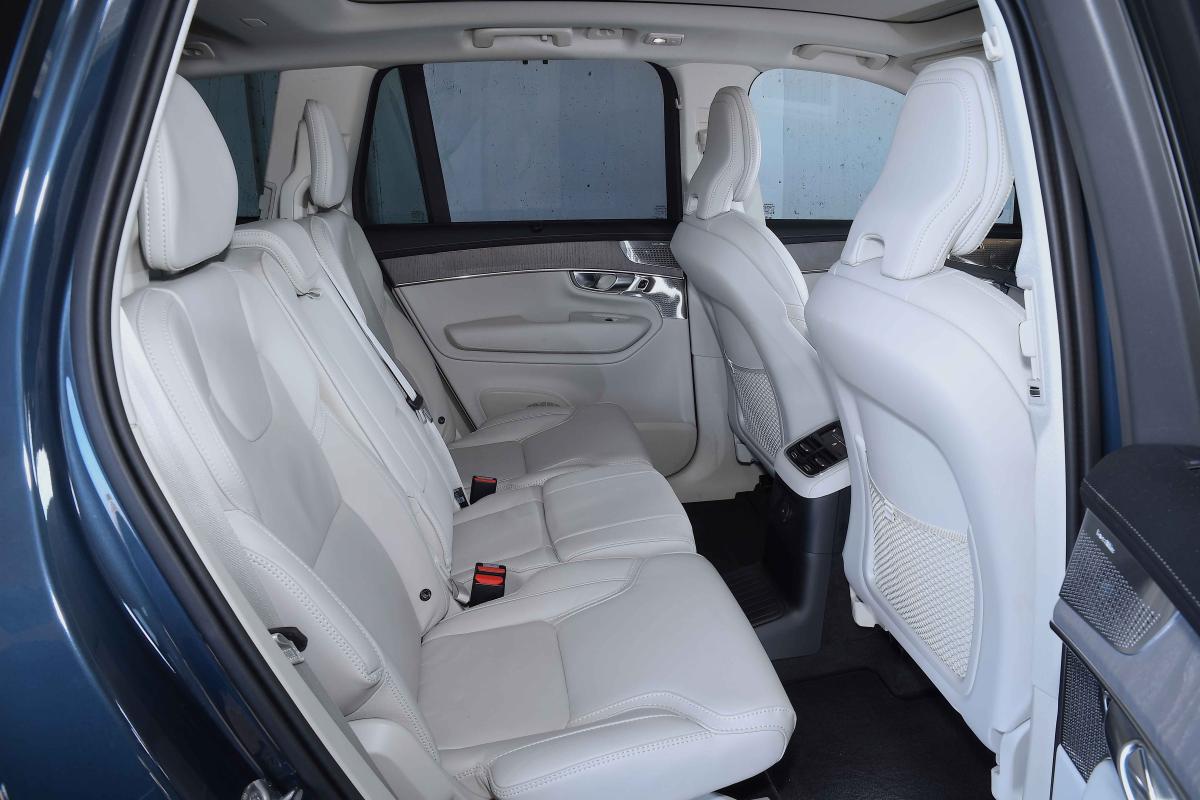 Volvo XC90 back seats