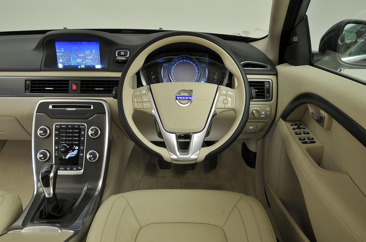 Used Volvo S80 interior