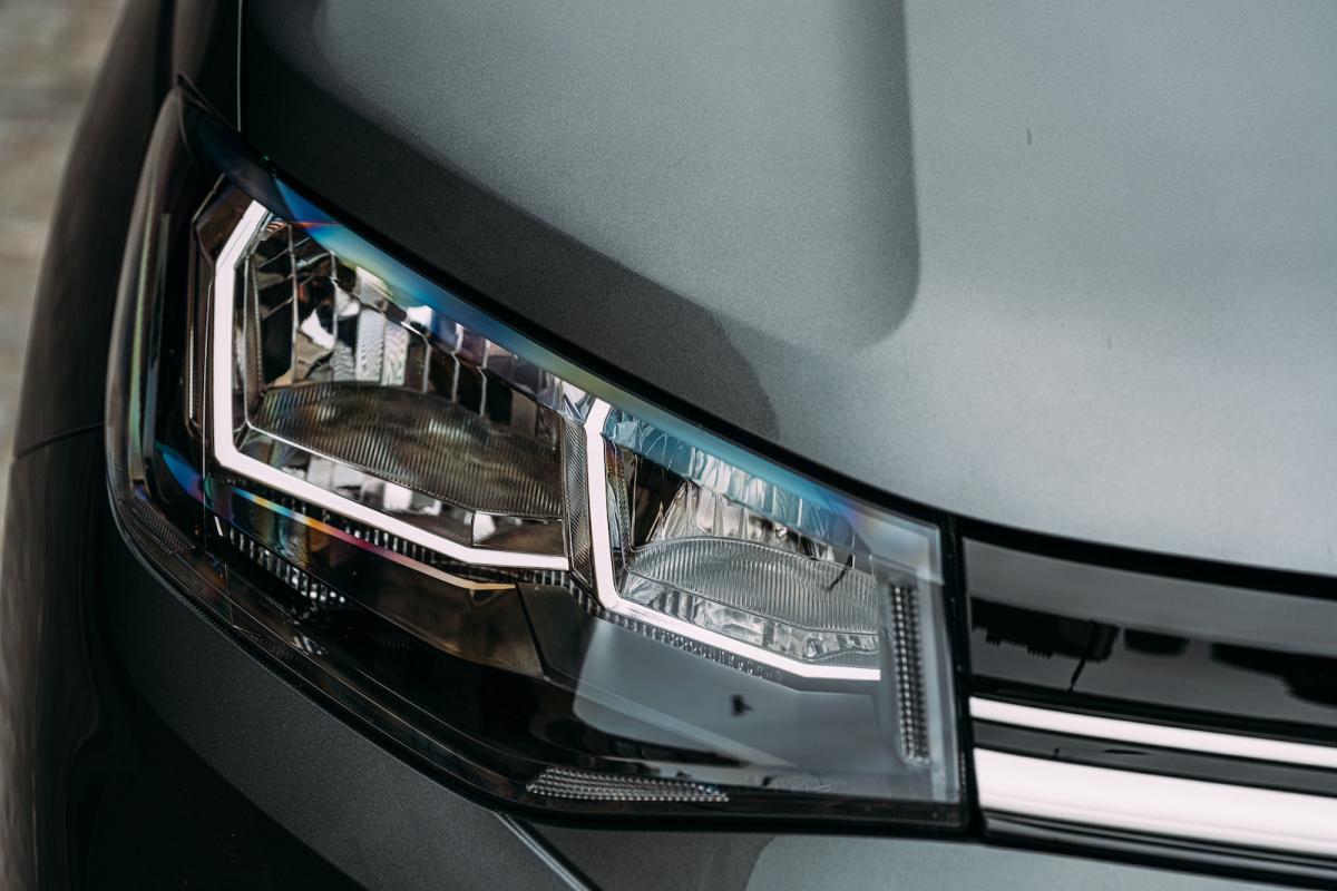 VW Caddy 2022 headlight detail