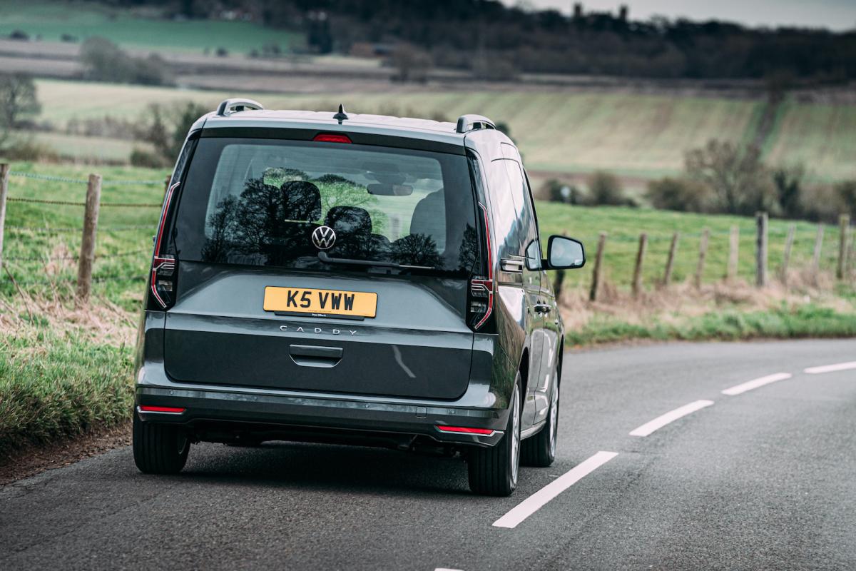 VW Caddy 2022 rear cornering