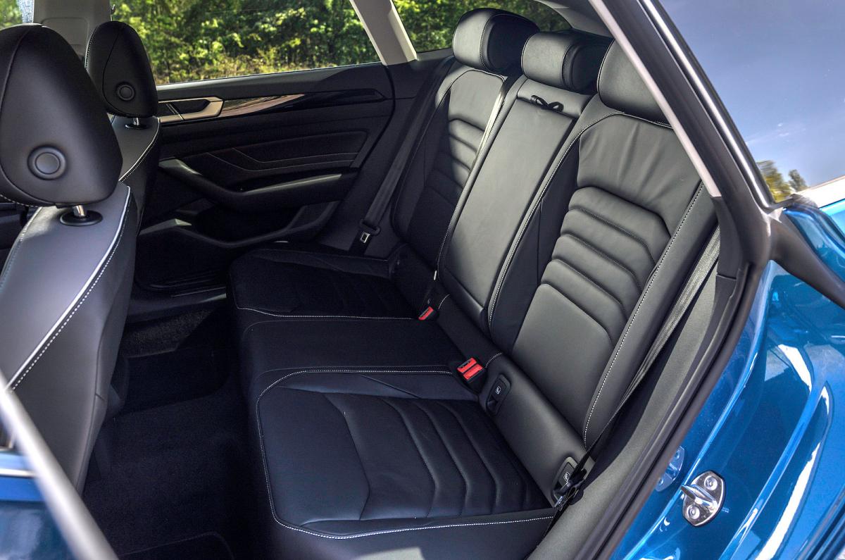 VW Arteon Shooting Brake interior back seats