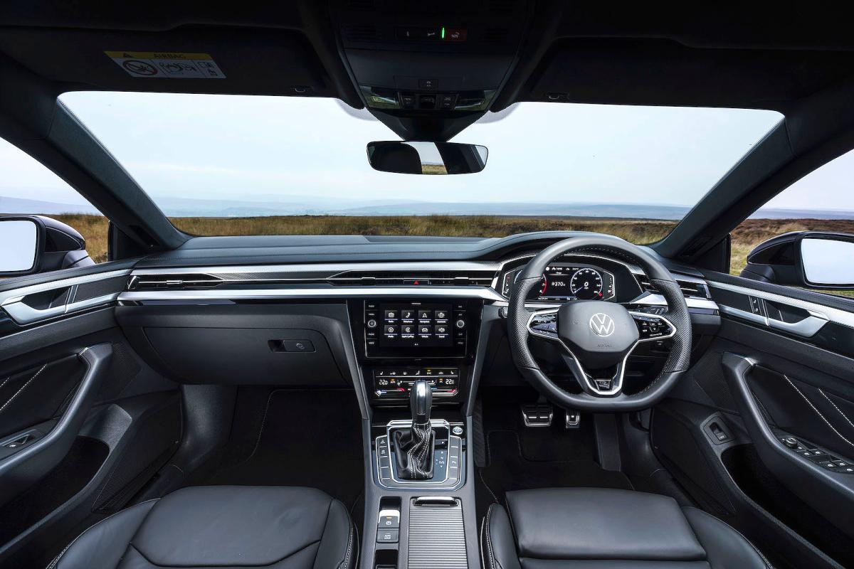 VW Arteon Shooting Brake interior dashboard