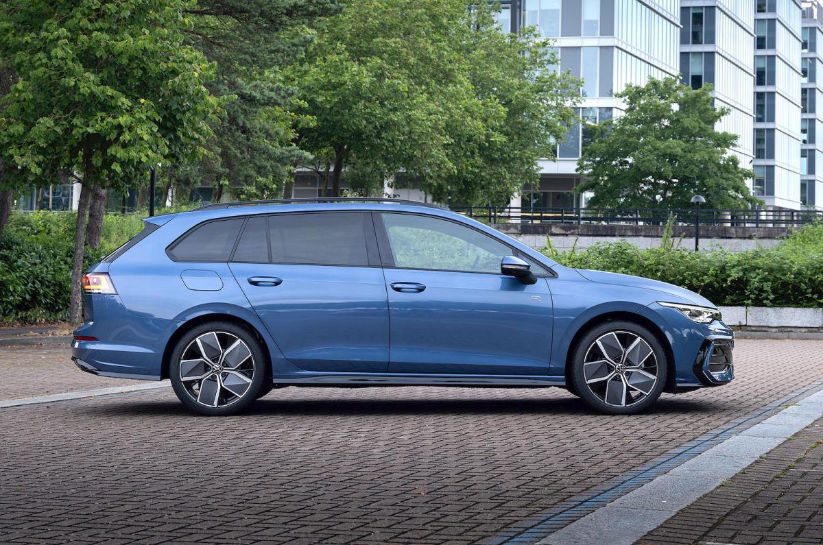 VW Golf Estate right static