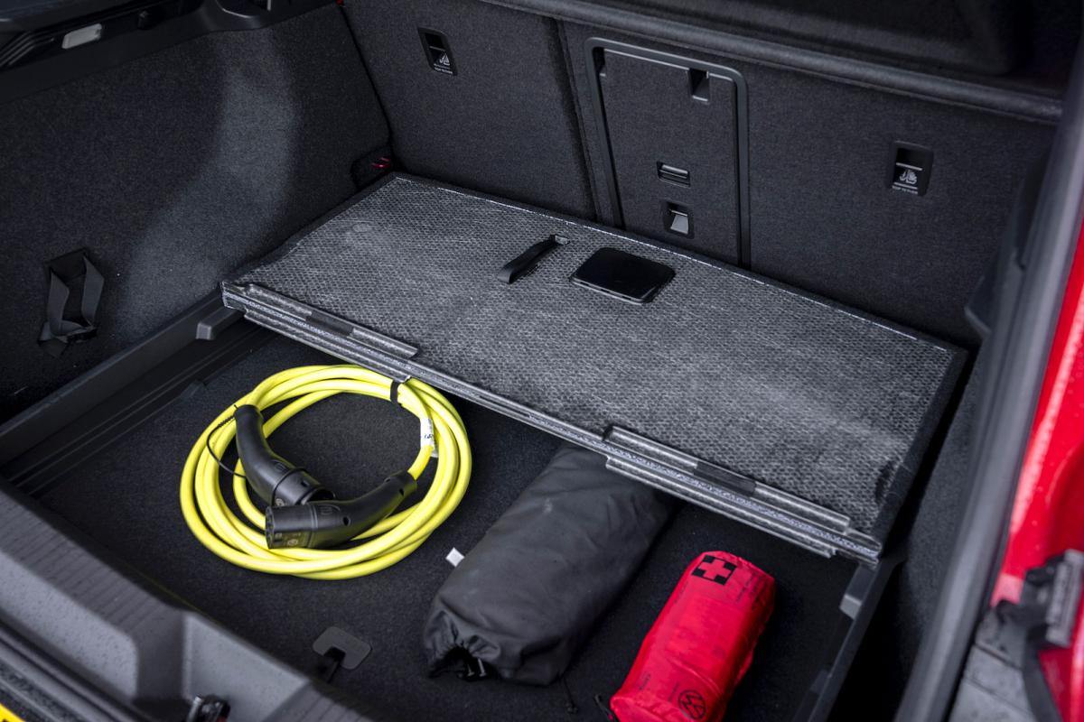 VW ID 4 underfloor boot space