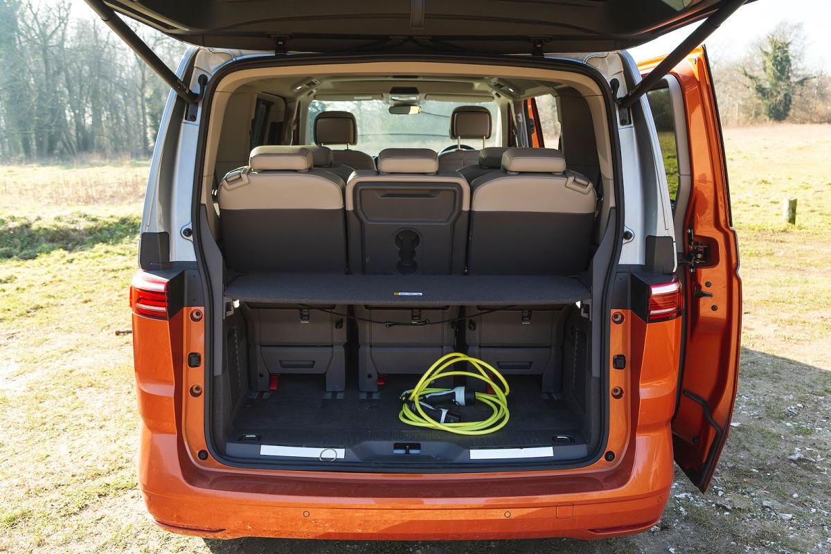 VW Multivan boot open
