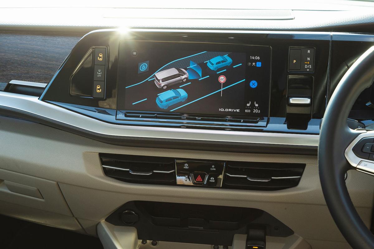VW Multivan interior infotainment