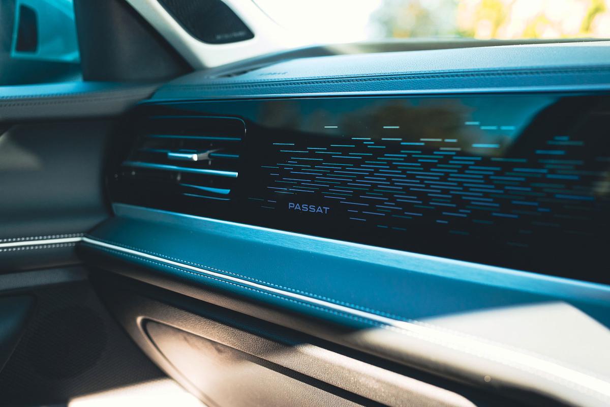 VW Passat dashboard detail