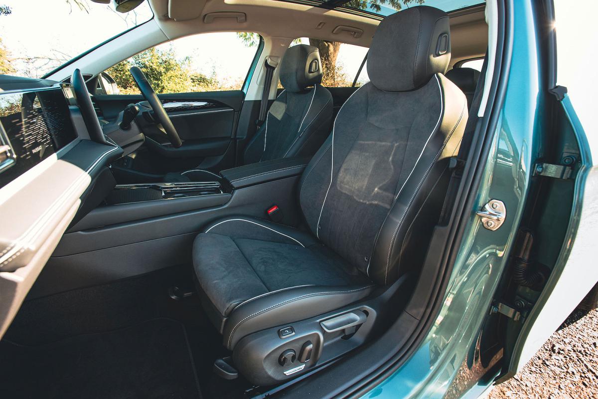 VW Passat front seats