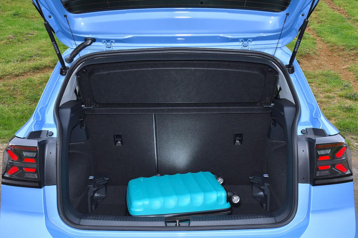 VW T-Cross boot open