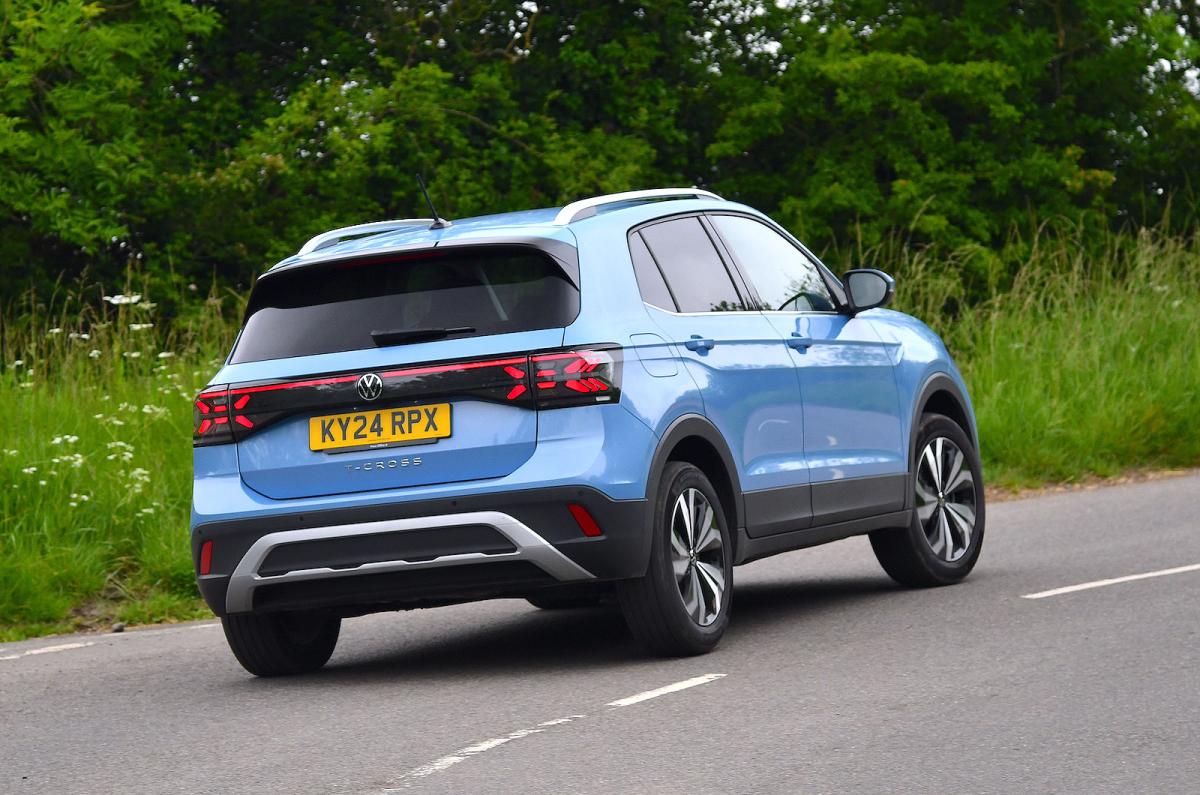 VW T-Cross rear cornering