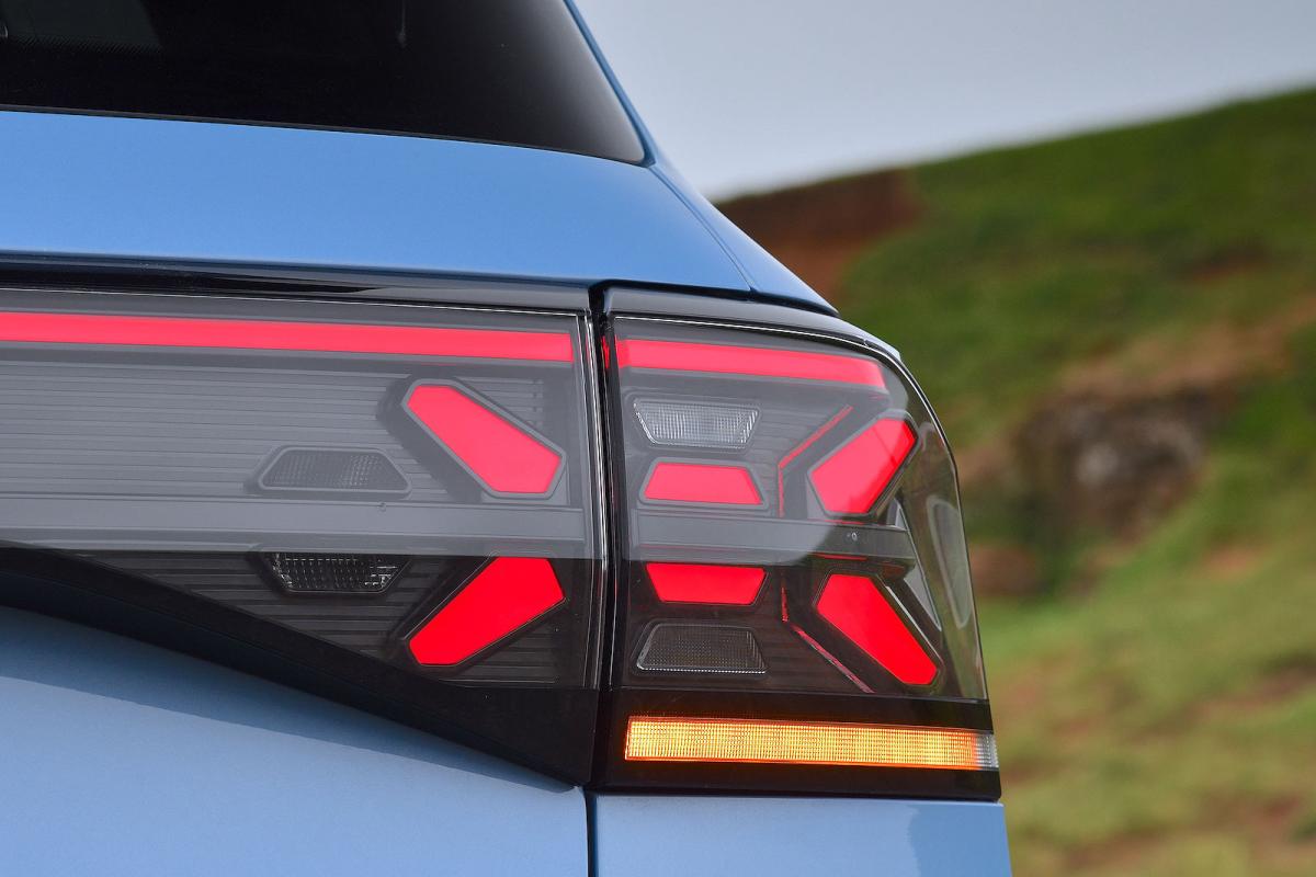 VW T-Cross rear lights