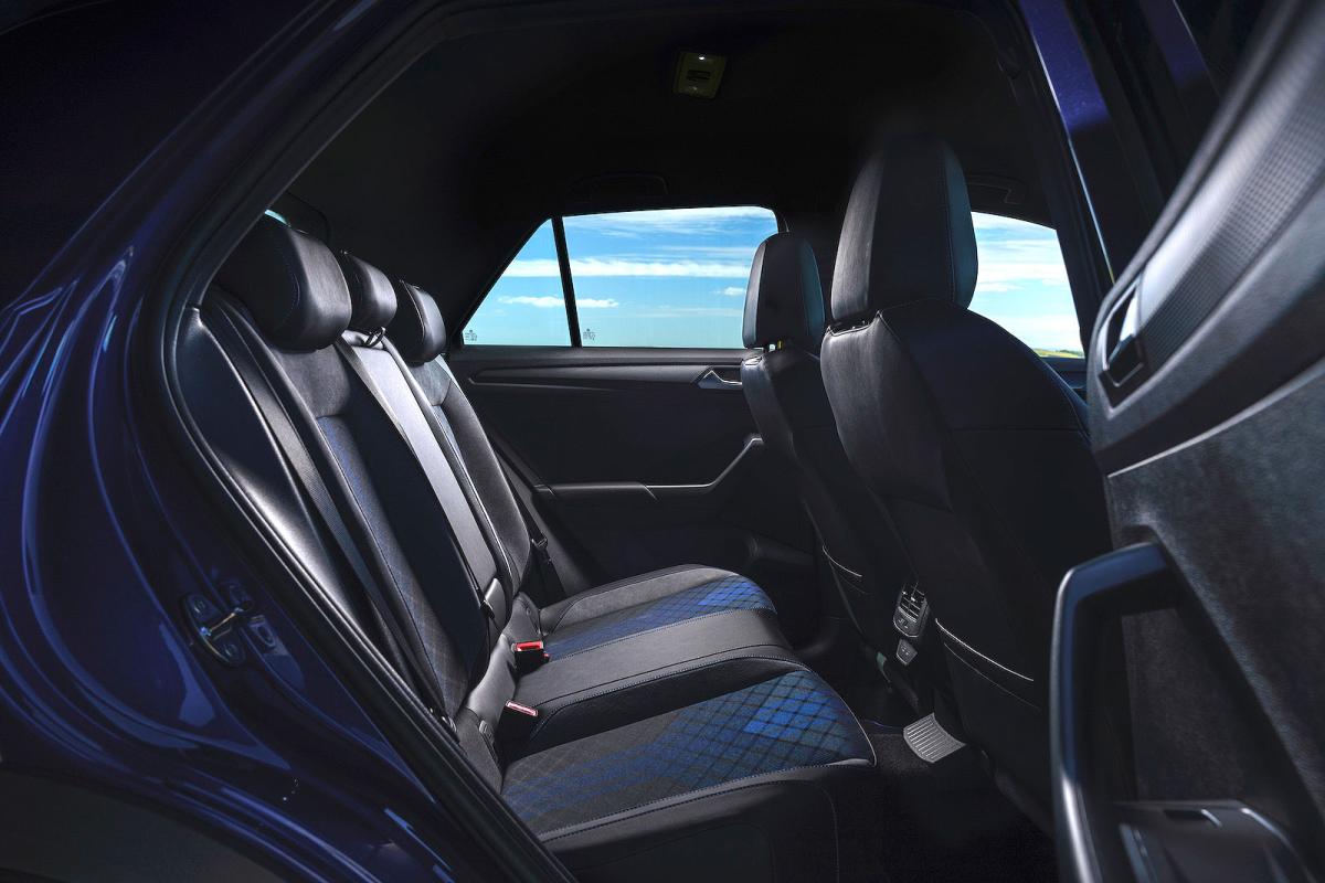 VW T-Roc R back seats