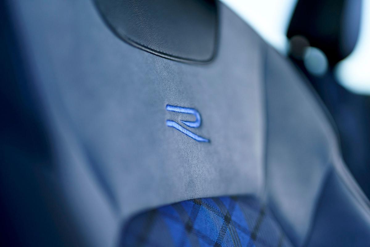 VW T-Roc R seat detail