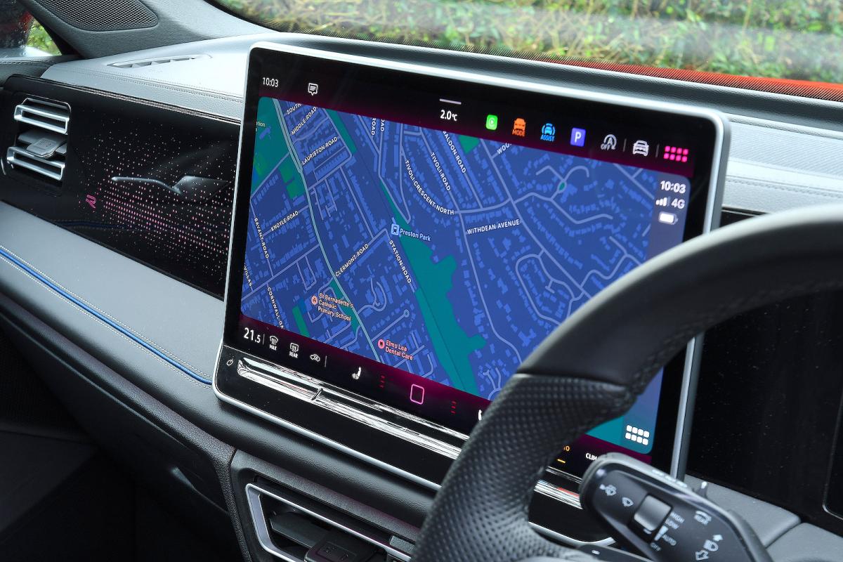 VW Tiguan infotainment touchscreen