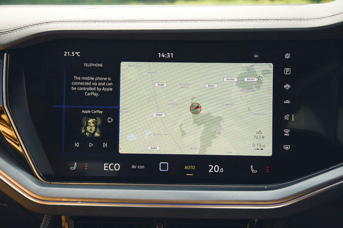 VW Touareg infotainment touchscreen