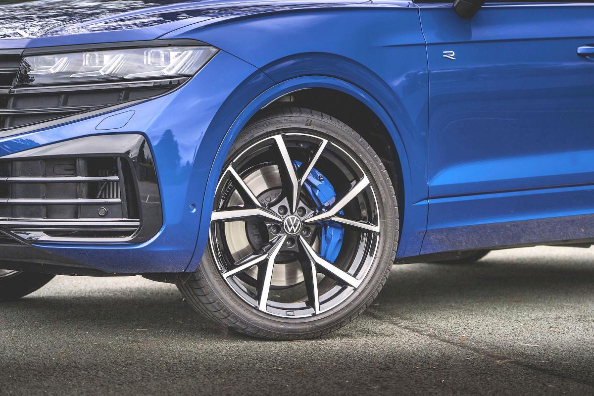 VW Touareg R alloy wheel