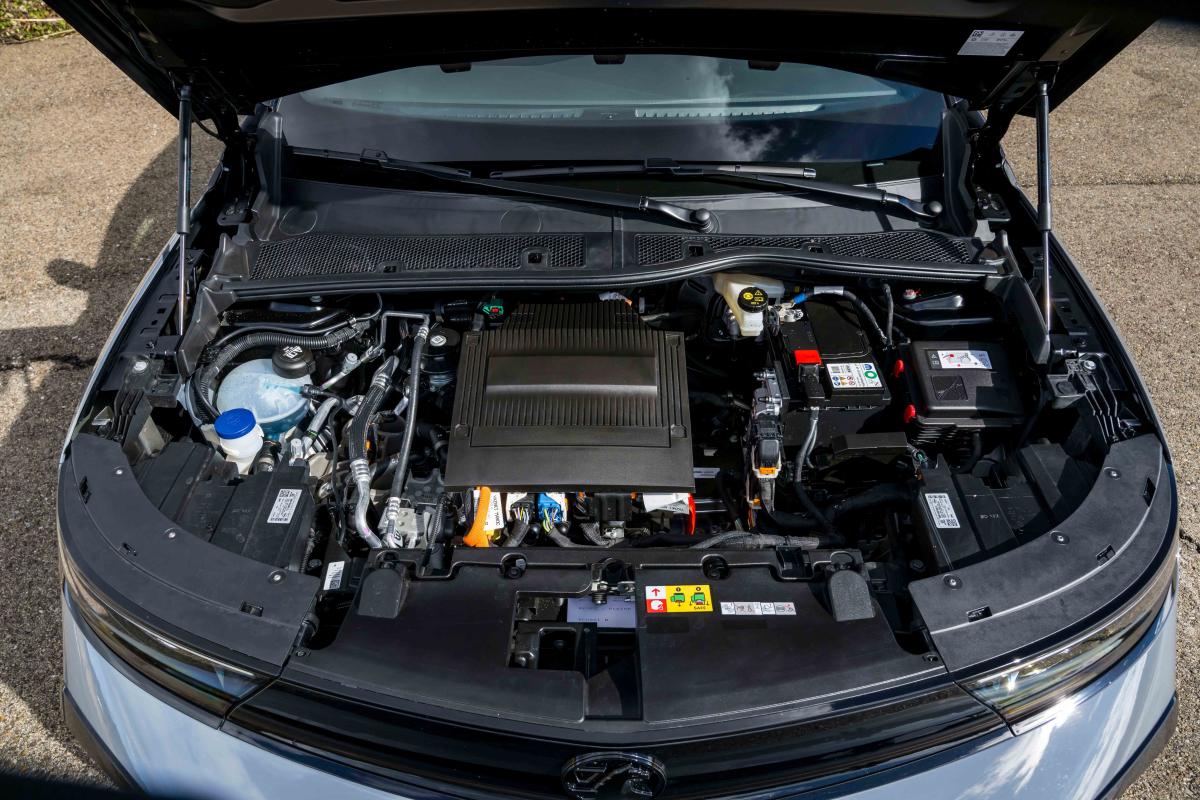 Vauxhall Mokka Electric GSE exterior details
