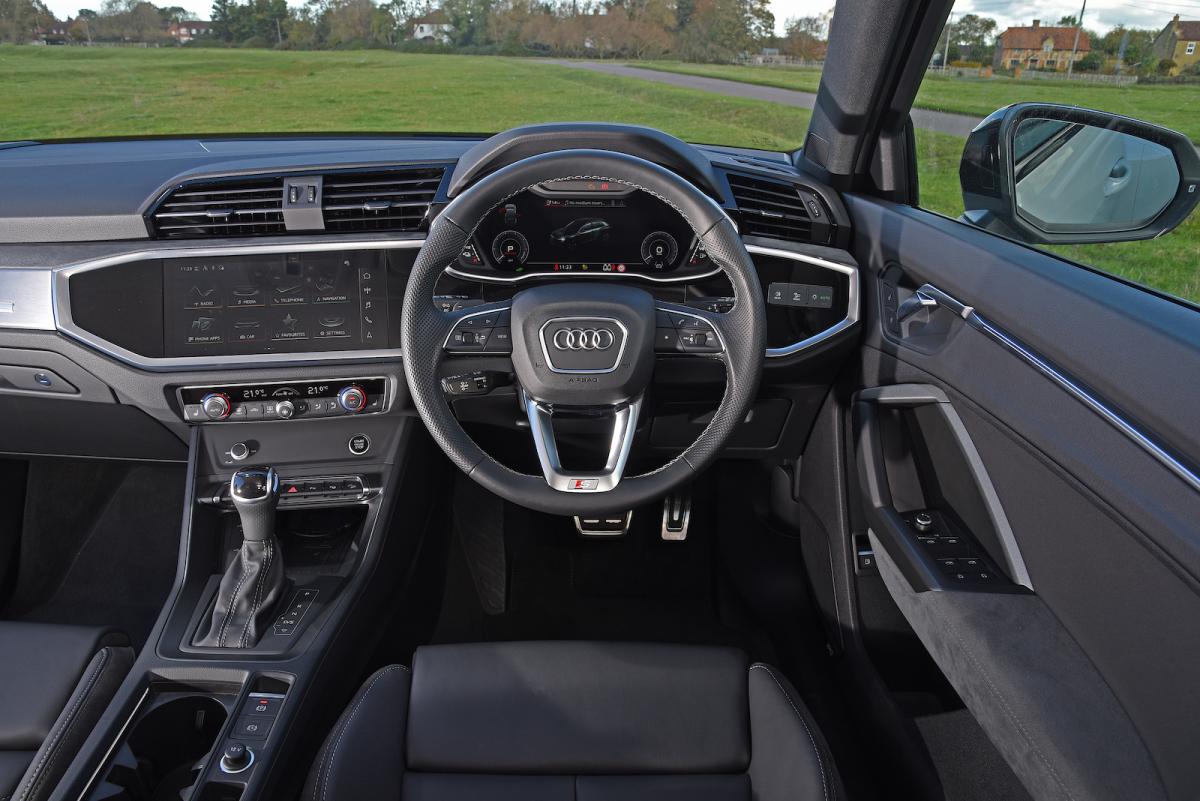 Audi Q3 Sportback 2021 interior dashboard