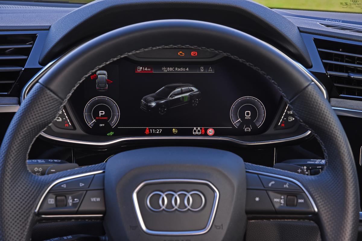 Audi Q3 Sportback 2021 interior driver display