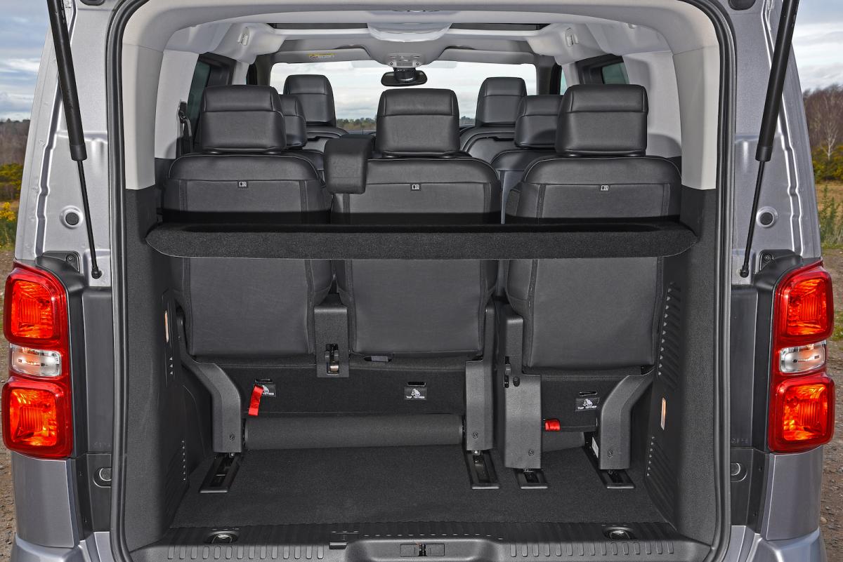 Peugeot e-Traveller 2022 boot open