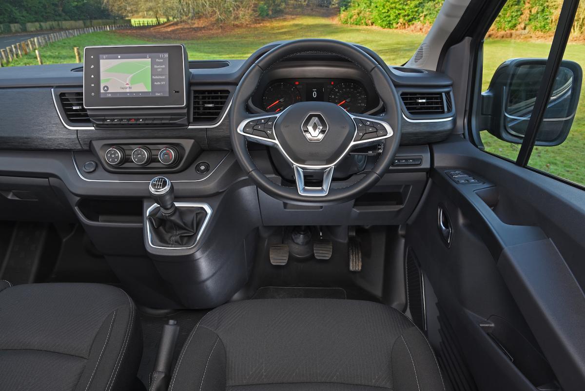 Renault Trafic Passenger 2022 interior dashboard