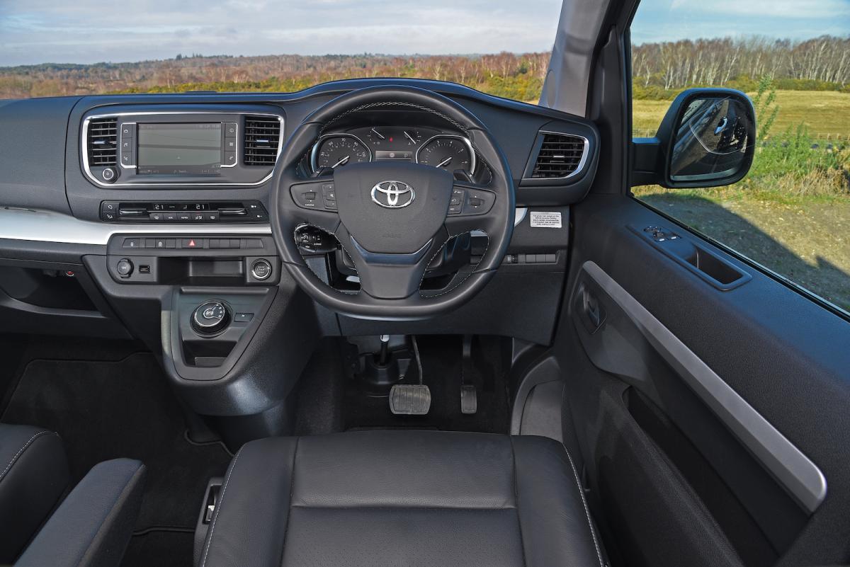 Toyota Proace Verso 2022 interior dashboard