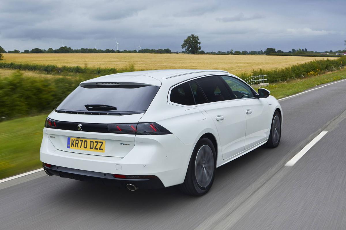 Peugeot 508 SW 2021 rear right tracking