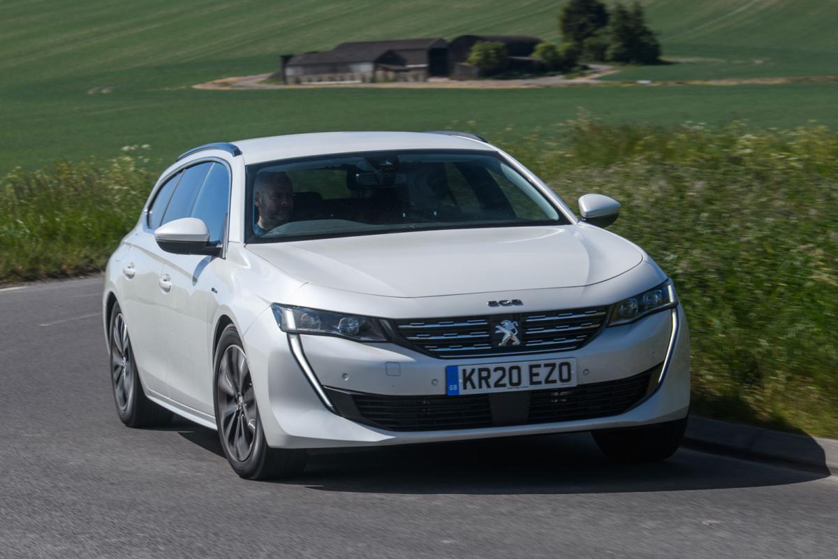 Peugeot 508 SW 2021 front cornering
