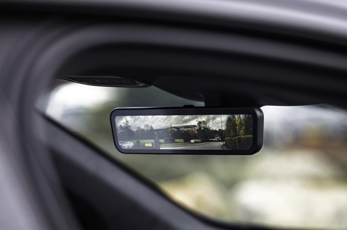 XPeng G6 digital rear-view mirror