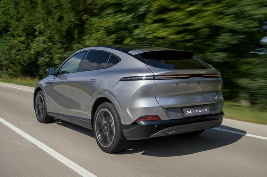 XPeng G6 rear driving