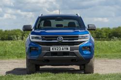 Volkswagen Amarok front-on