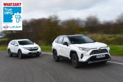 Toyota RAV4 and Honda CR-V driving